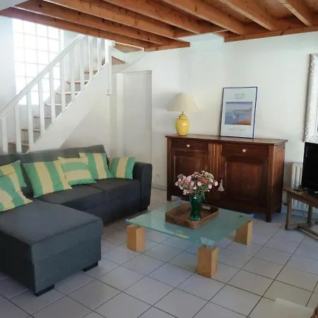 Maison Confort Pour 8 Avec Piscine Securisee, Wifi, A 100m De La Plage, - Fr-1-535-16