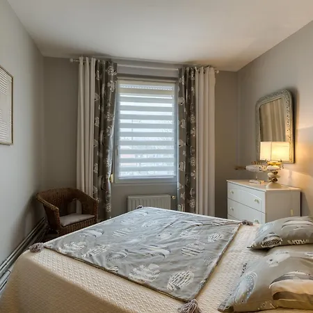 Tatil Evi Maison Confort Pour 8 Avec Piscine Securisee, Wifi, A 100m De La Plage, - Fr-1-258-193